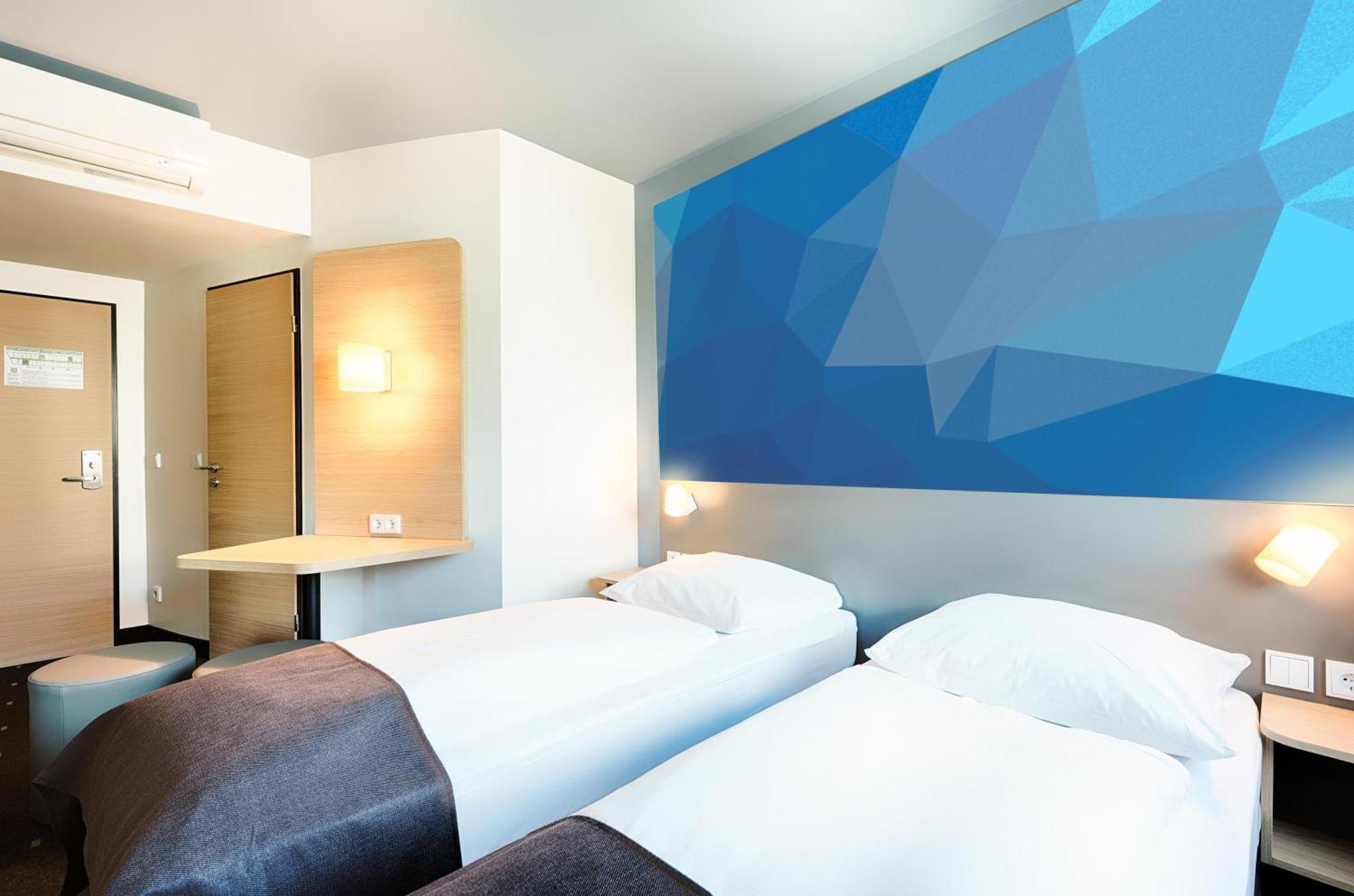 B&B Hotel Frankfurt-Airport Frankfurt am Main Exterior photo